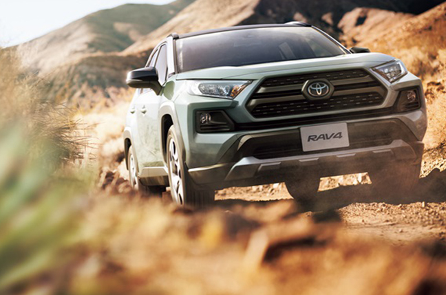 トヨタRAV4価格一覧表！ハイブリッド/PHEV/ガソリンのグレード別価格詳細